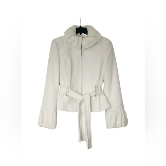 White European coat​ - Picture 4 of 13